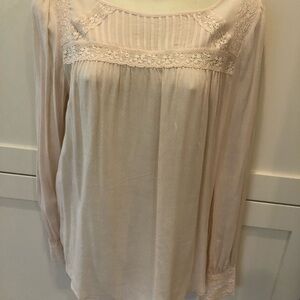 Elegant Lace-Detail Blouse in Cream
